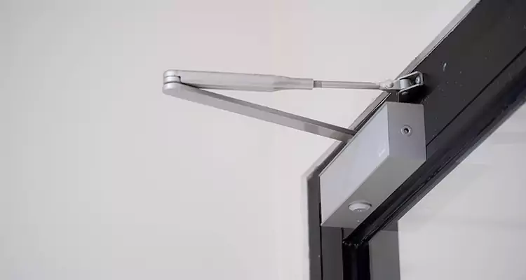 Screen Door Closer Repair in Florida Ridge, FL