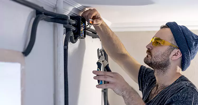 Garage Door Opener Cable Repair in Florida Ridge, FL