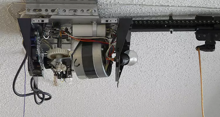 Emergency Garage Door Opener Repair in Florida Ridge, FL