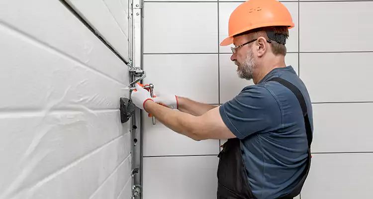 Emergency Garage Door Repair in Florida Ridge, FL