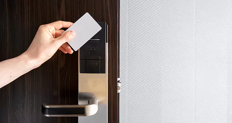 Why Choose Us for Hotel Keycard Lock Repair in Florida Ridge, FL?