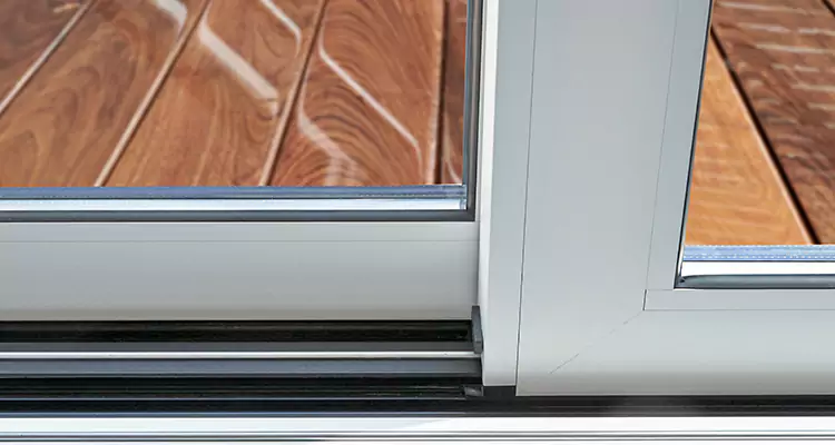 Patio Door Jammed Shut in Florida Ridge, FL