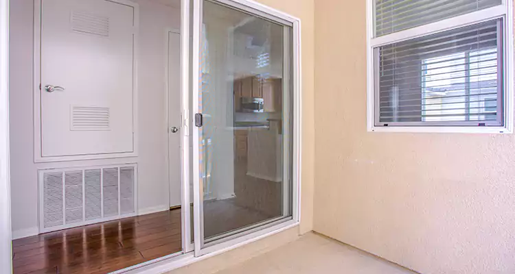Sliding Screen Door Track Repair in Florida Ridge, FL