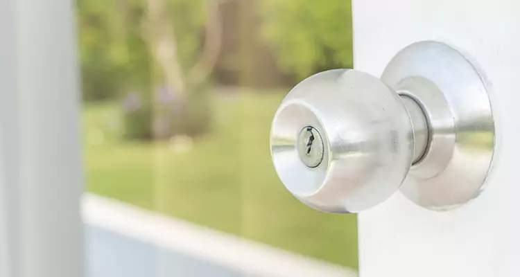 Patio Door Mechanism Jammed in Florida Ridge, FL