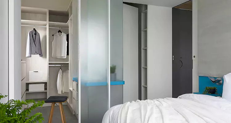 Closet Door Bi Fold Installation in Florida Ridge, FL