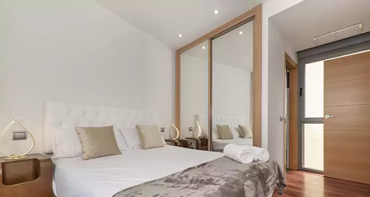 Sliding Wardrobe Door Mirror Replacement in Florida Ridge, FL